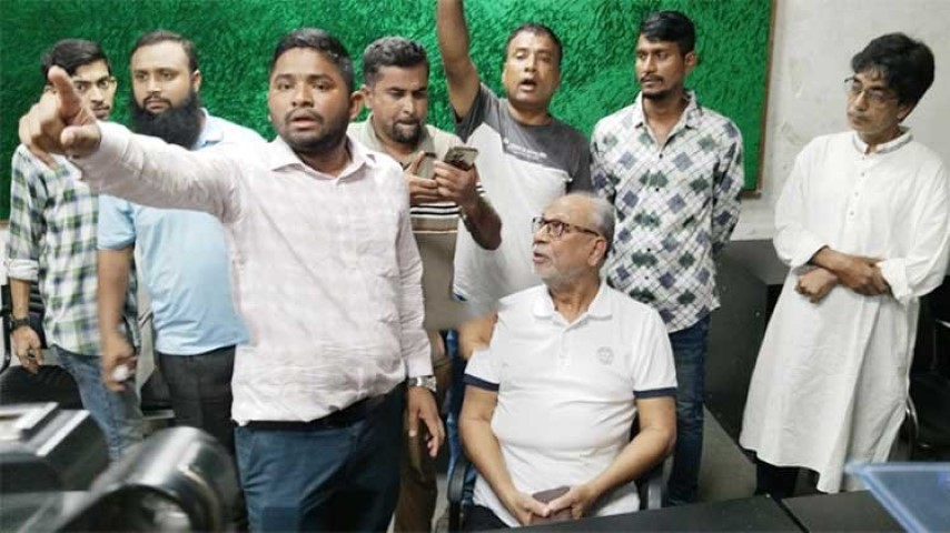 ‘মঞ্চ ৭১’র অনুষ্ঠানে উত্তেজনা, লতিফ সিদ্দিকীসহ বেশ কয়েকজন আটক